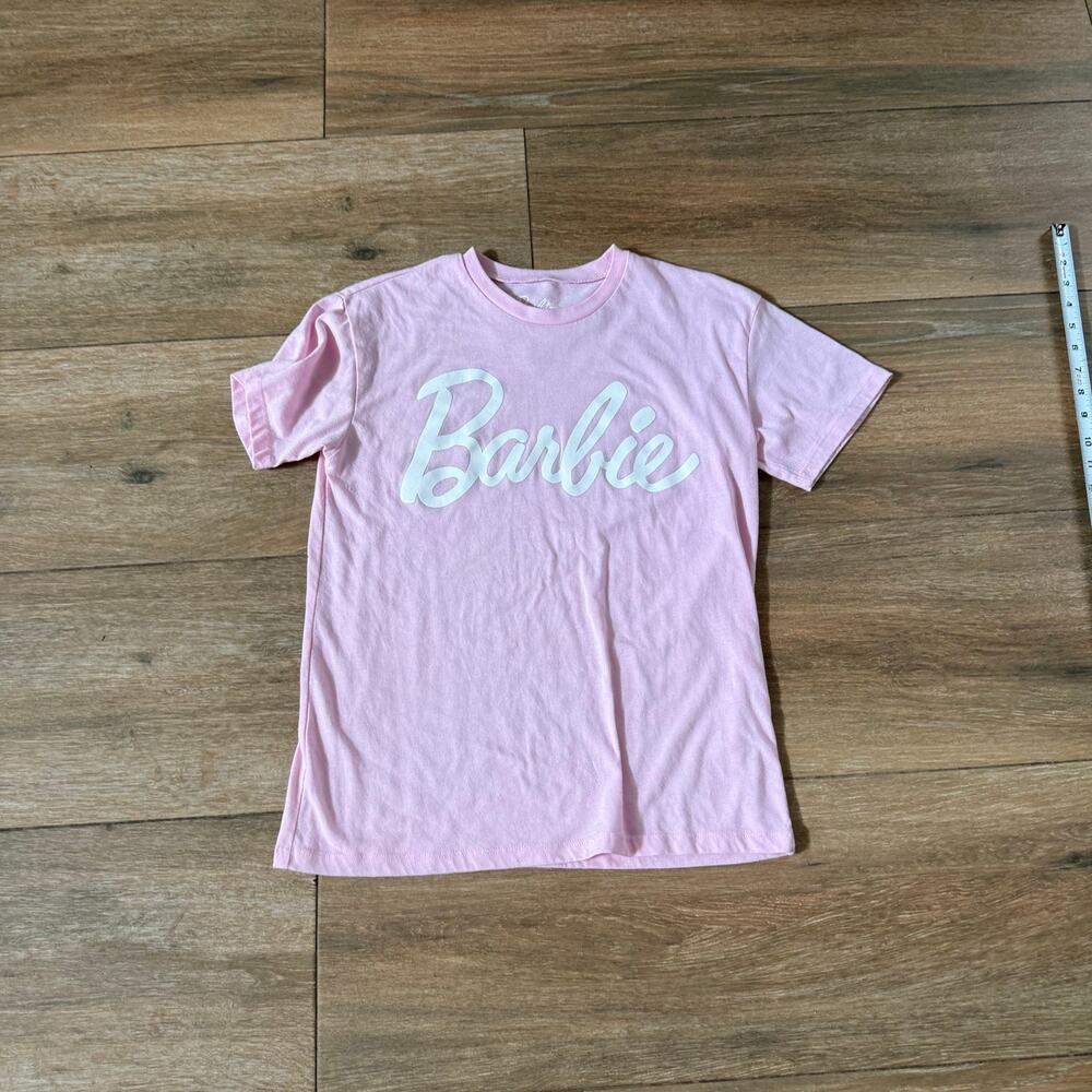 Mattel Barbie Women’s Script Graphic Pink Short Sleeve T-Shirt Size M